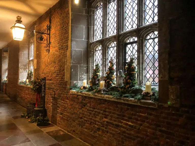 Winter & The Christmas Season In The UK: Travel Essentials