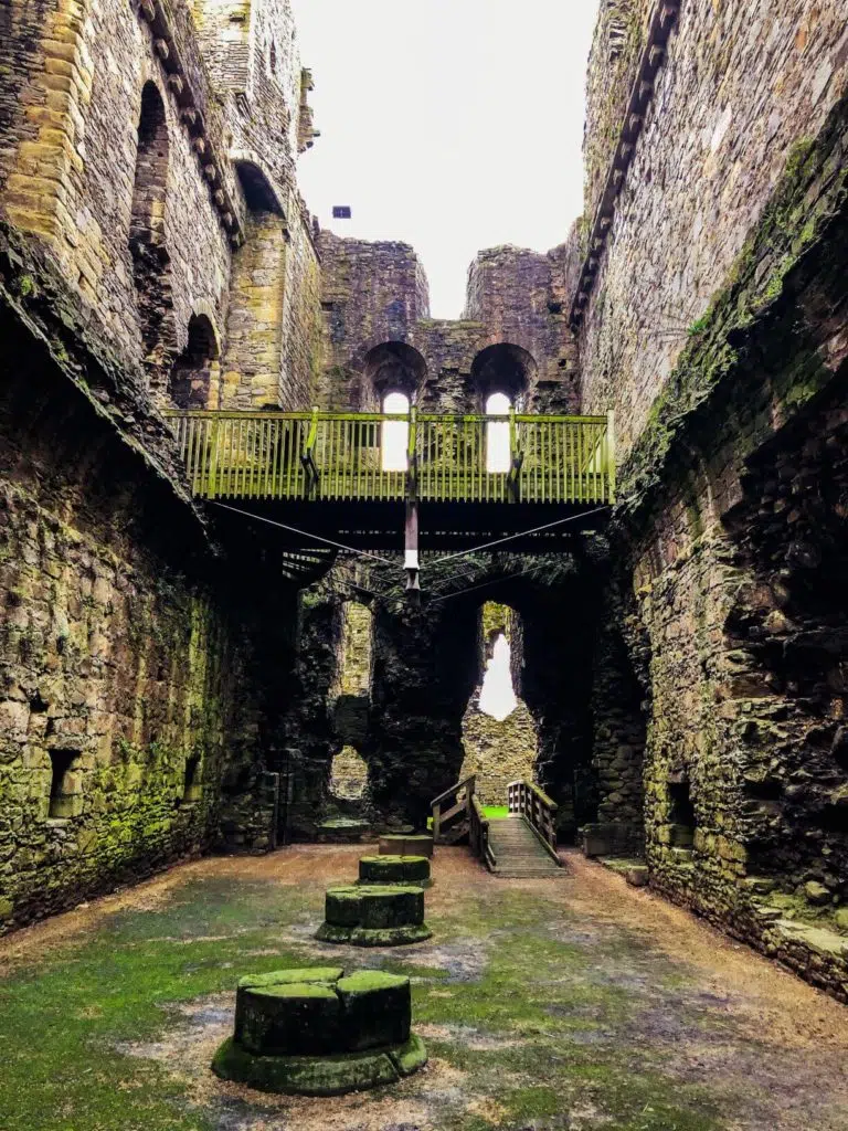 The ruins of Middleham Castle 
