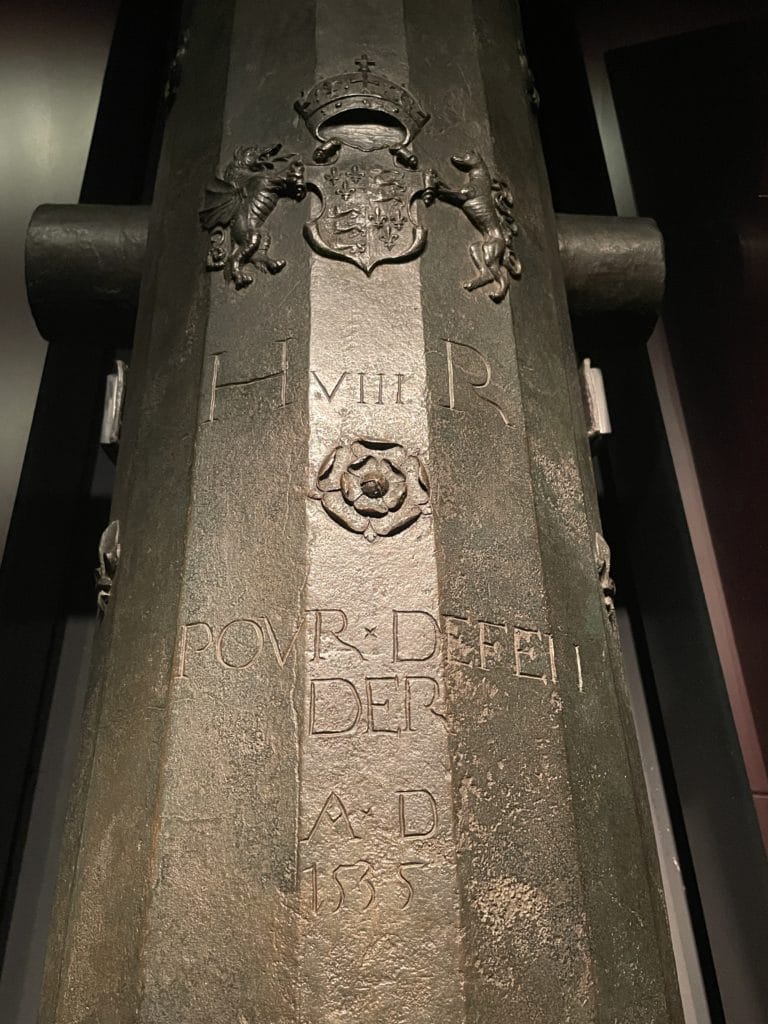 Bronze twelve-sided cannon, with coat of arms, Tudor Rose, initials and date engraved.